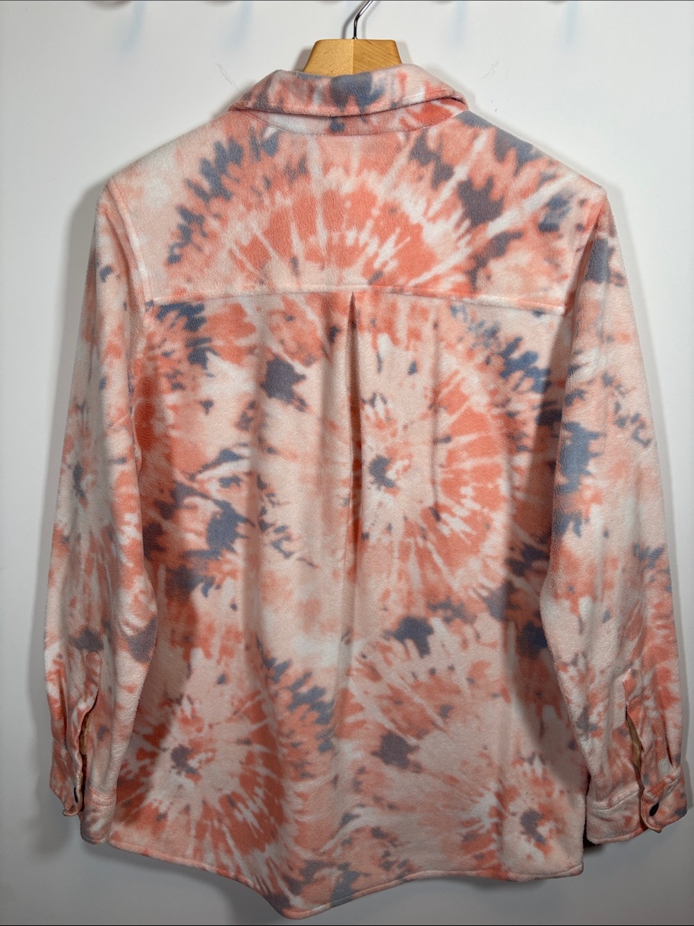 Simply Southern Snap Front Fleece Peach and Gray Tie Dye Shacket Shirt - Medium - Picture 6 of 7